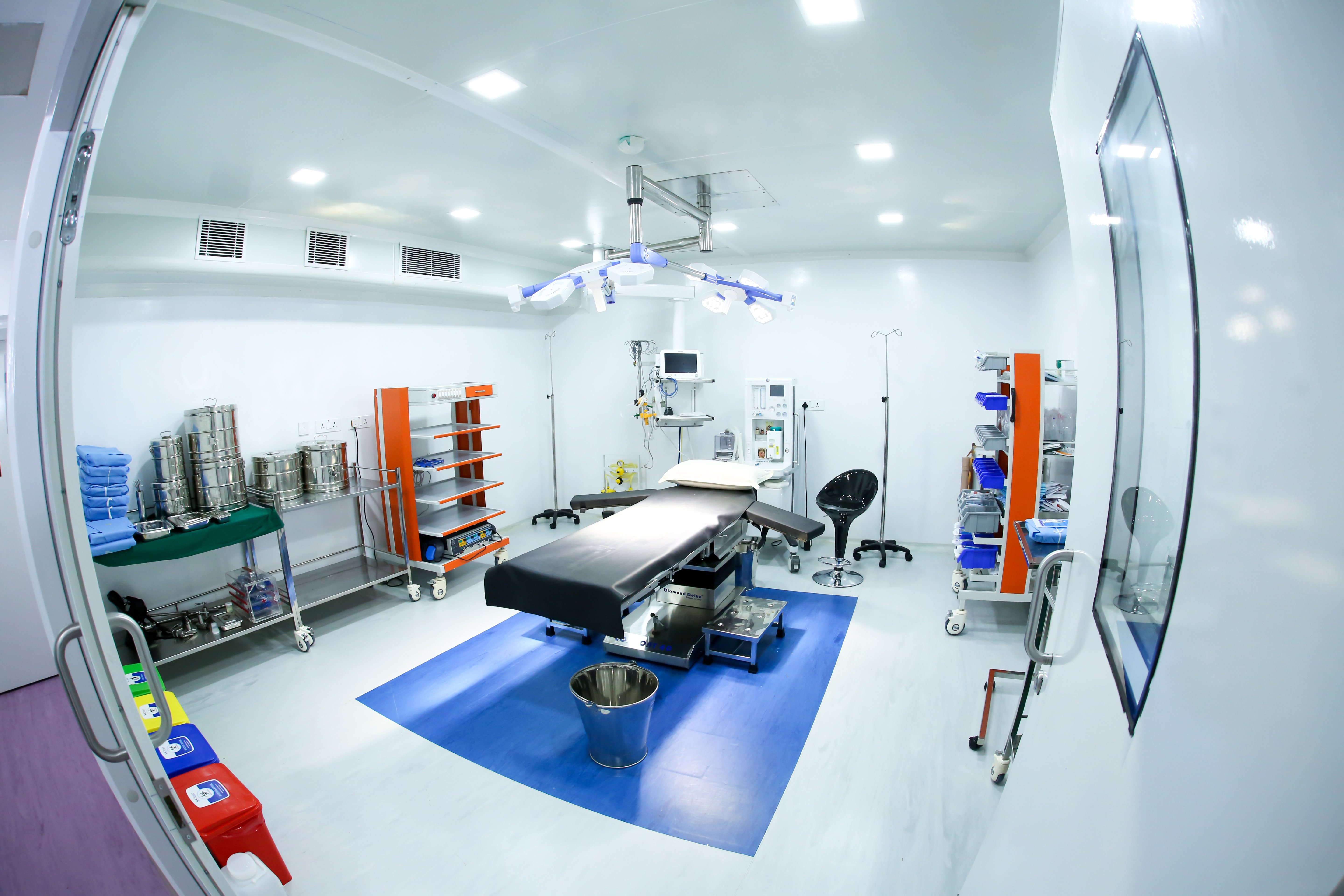 Diagnostics & imaging suite